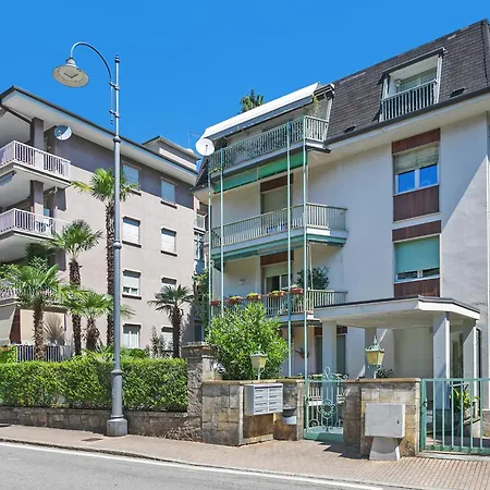 Strixia 50m From - Happy 아파트