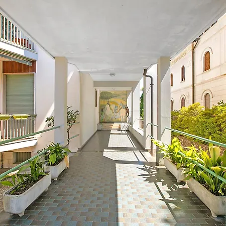 Apartman Strixia 50m From - Happy Stresa