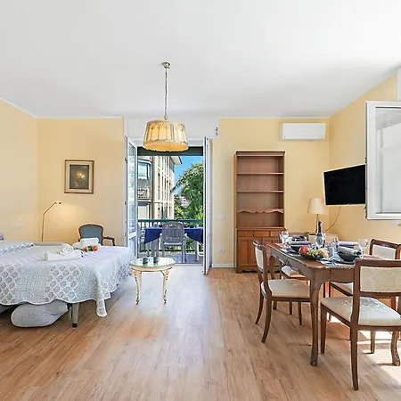 Strixia 50m From - Happy Apartament *