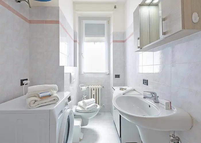 Strixia 50m From - Happy 스트레사