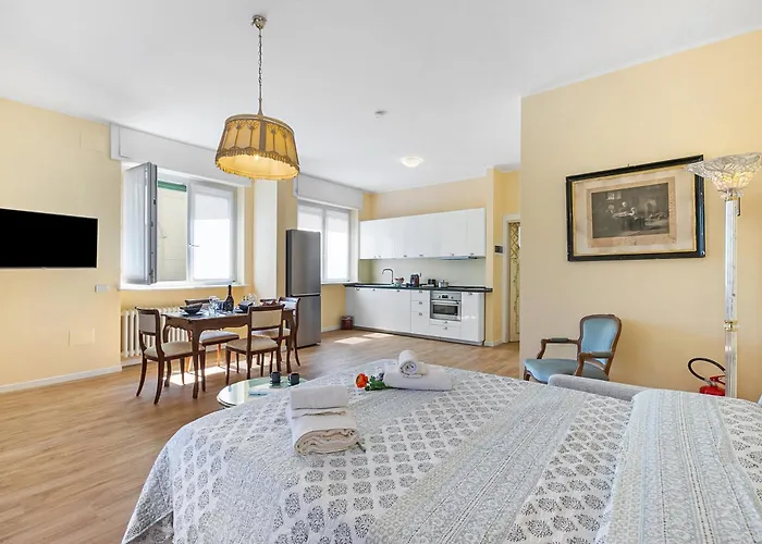 Strixia 50m From - Happy Apartament *