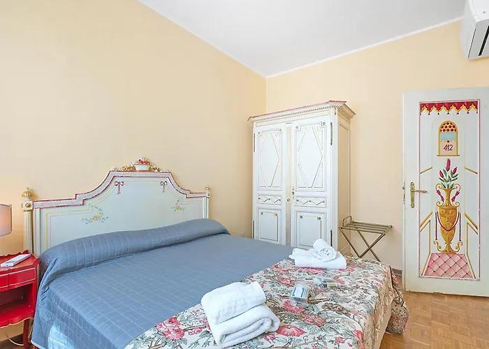 Strixia 50m From - Happy