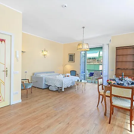 Appartement Strixia 50m From - Happy
